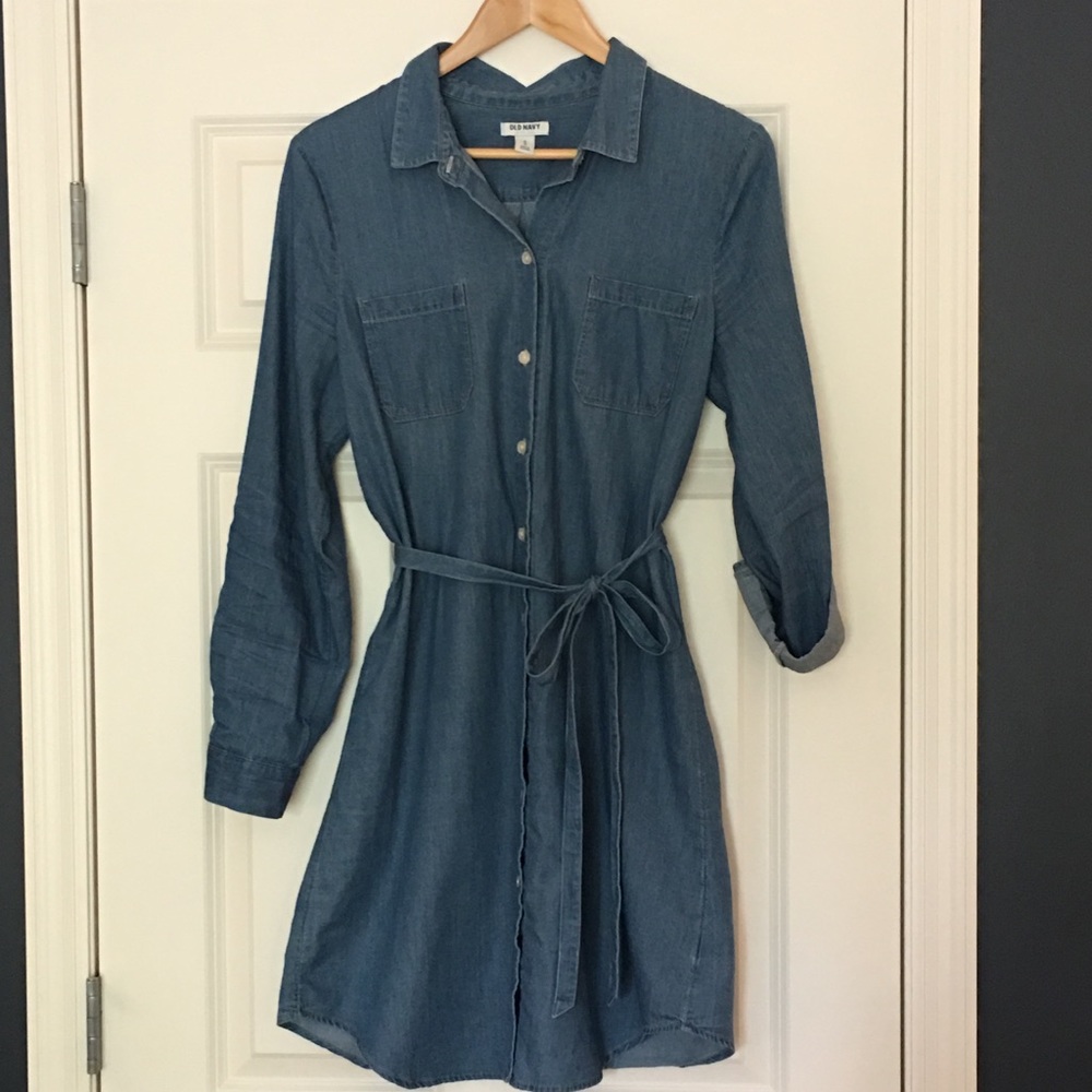 Old Navy Chambray belted dress